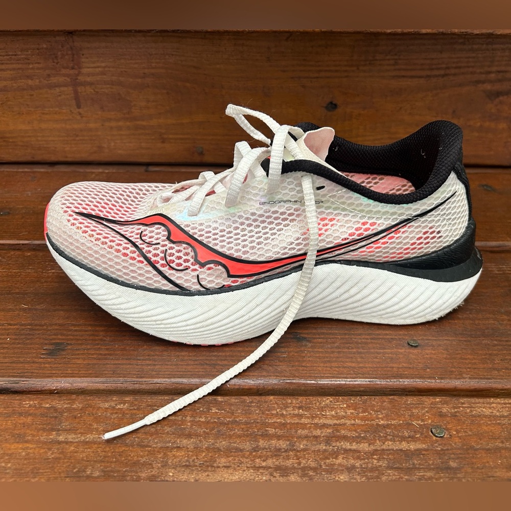 Saucony Endorphin Pro 3, Men’s size 8.5, ViZiRed